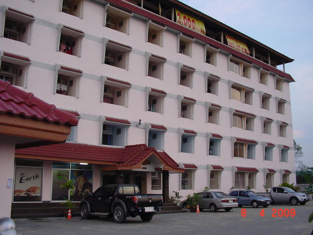 Hotel Earth Mansion Sai 5 Sampran Exterior foto